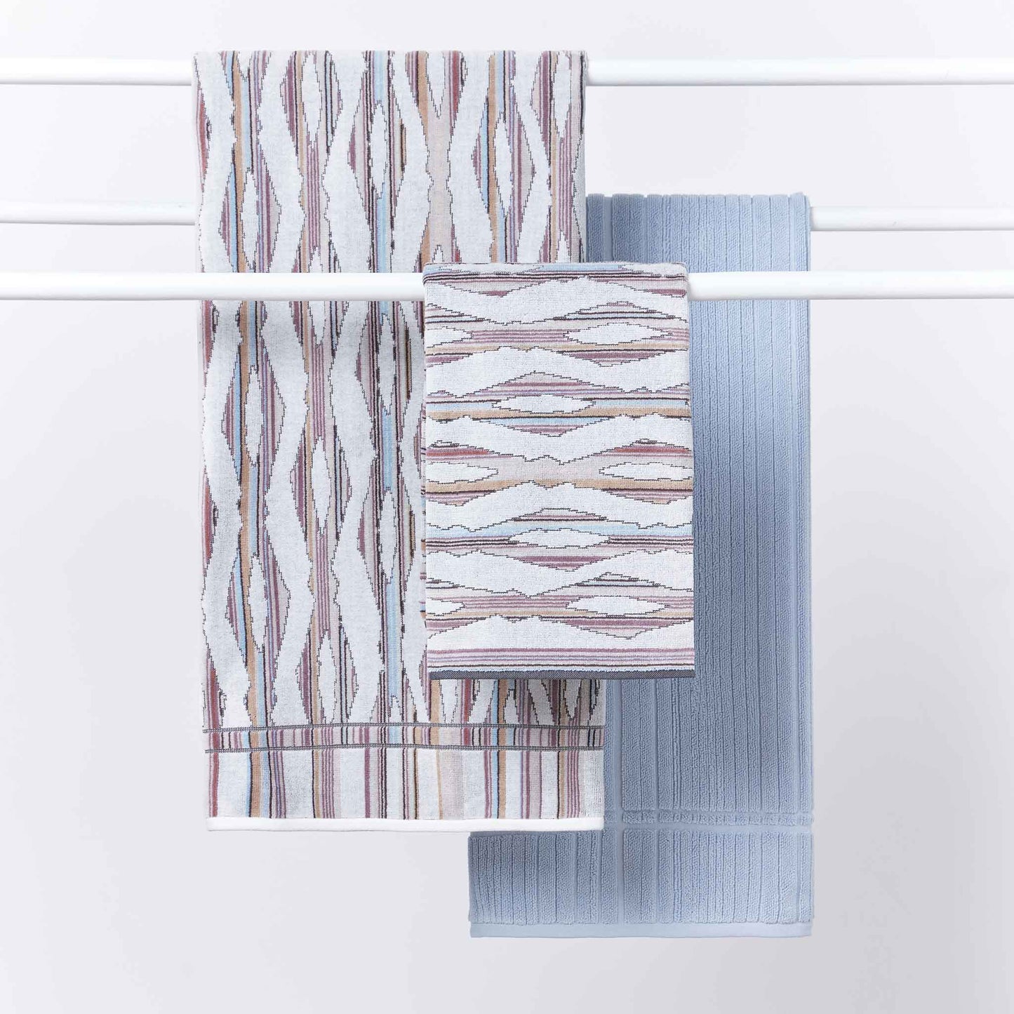 Ripple towel In Light